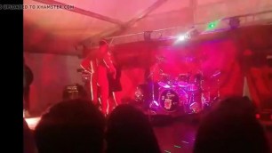Male_stripper_get_sucked_on_stage_by_a_girl_from_audience