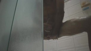 Don Solo Masturbation under Hot Water