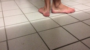SPYCAM: Handsome Feet in Collage Showers