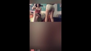 2girls on Periscope Flashing Ass Tits and Bush while Twerking