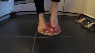 Foodcrush - Sabrina Crush a Cake with her Feet