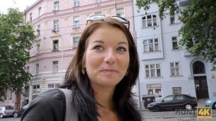 HUNT4K. El Aventurero Denisse Esta Feliz De Tener Sexo Por Dinero En Praga